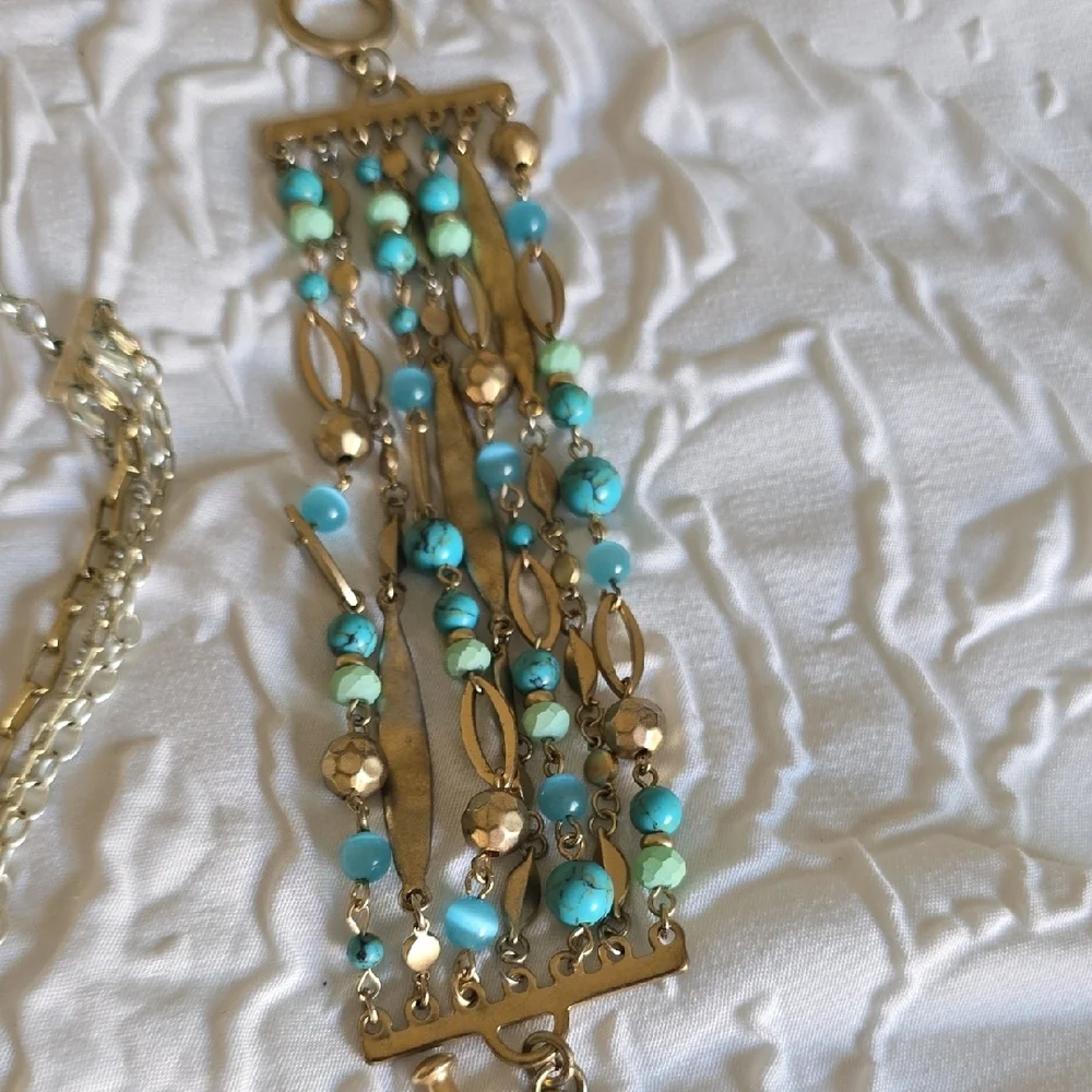 Elegant Gold and Turquoise Jewelry Set - Picture 4 of 4